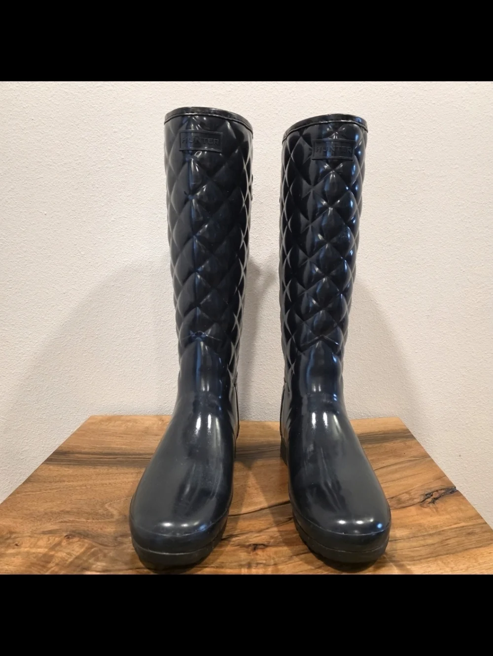 Hunter Refined Gloss Quilt Tall Boots in Navy